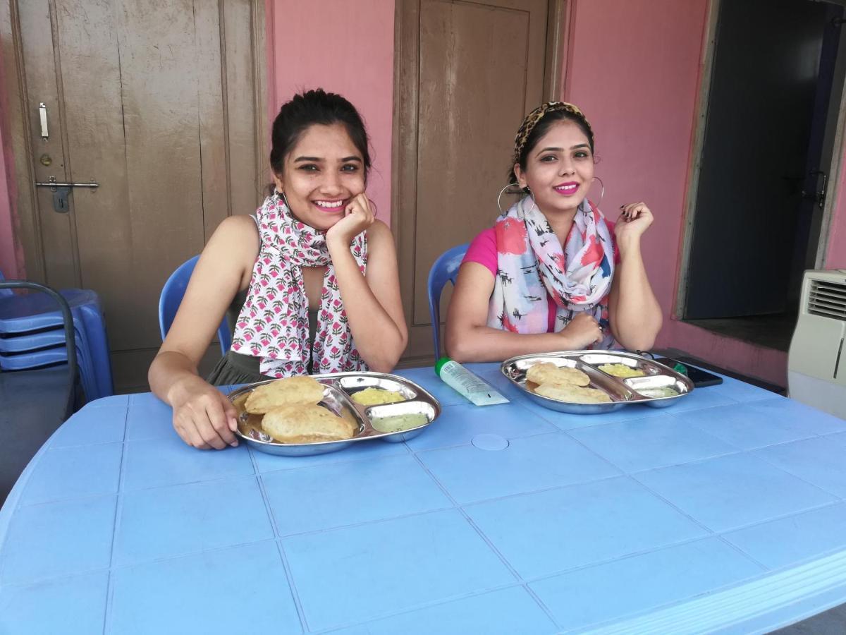 Abhi Homestay Hampi Exteriör bild