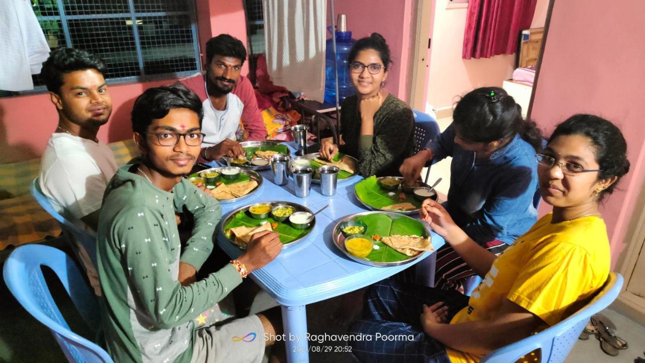 Abhi Homestay Hampi Exteriör bild