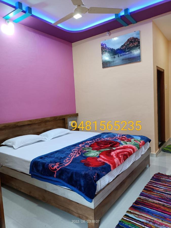 Abhi Homestay Hampi Exteriör bild
