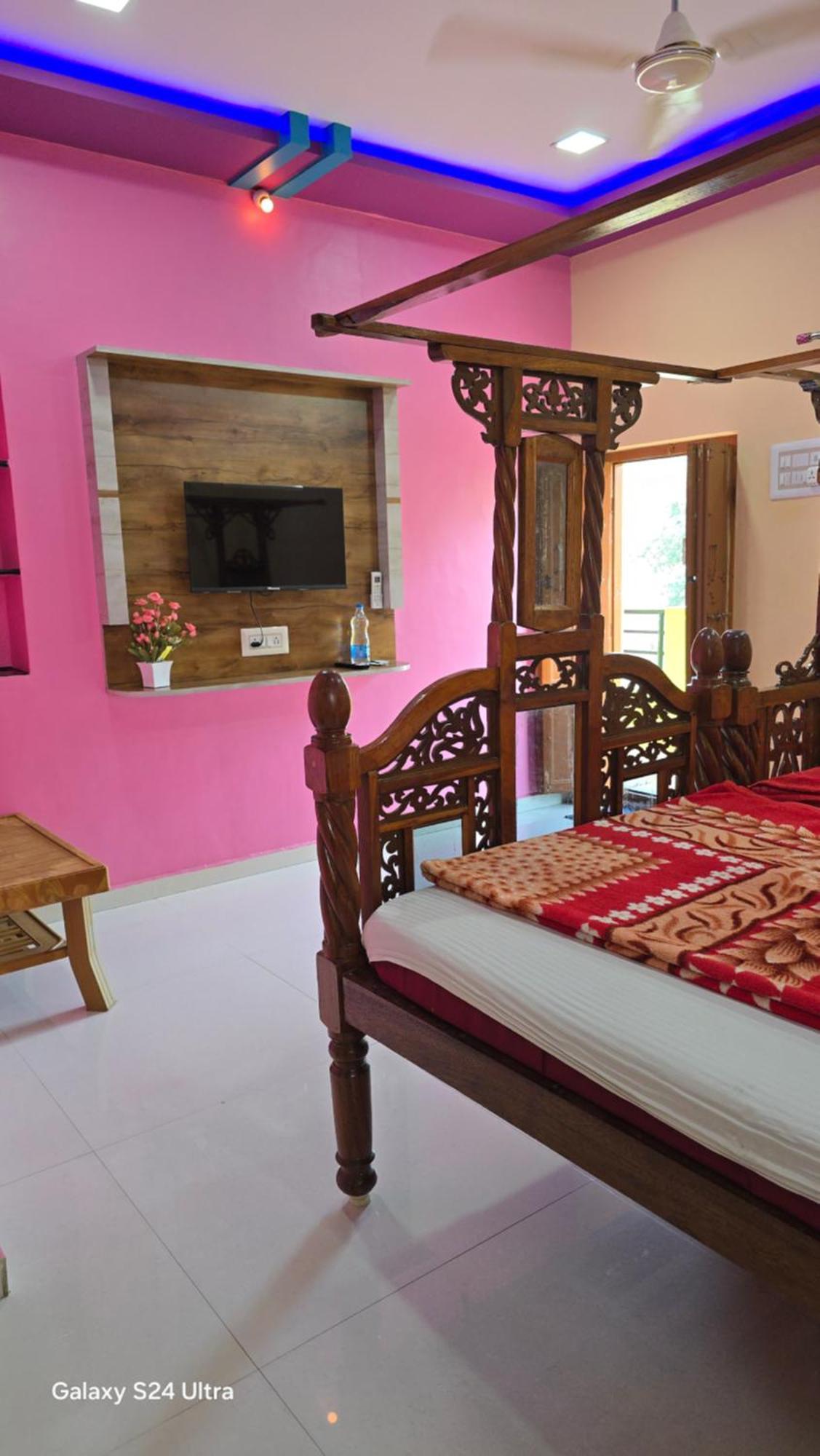 Abhi Homestay Hampi Exteriör bild