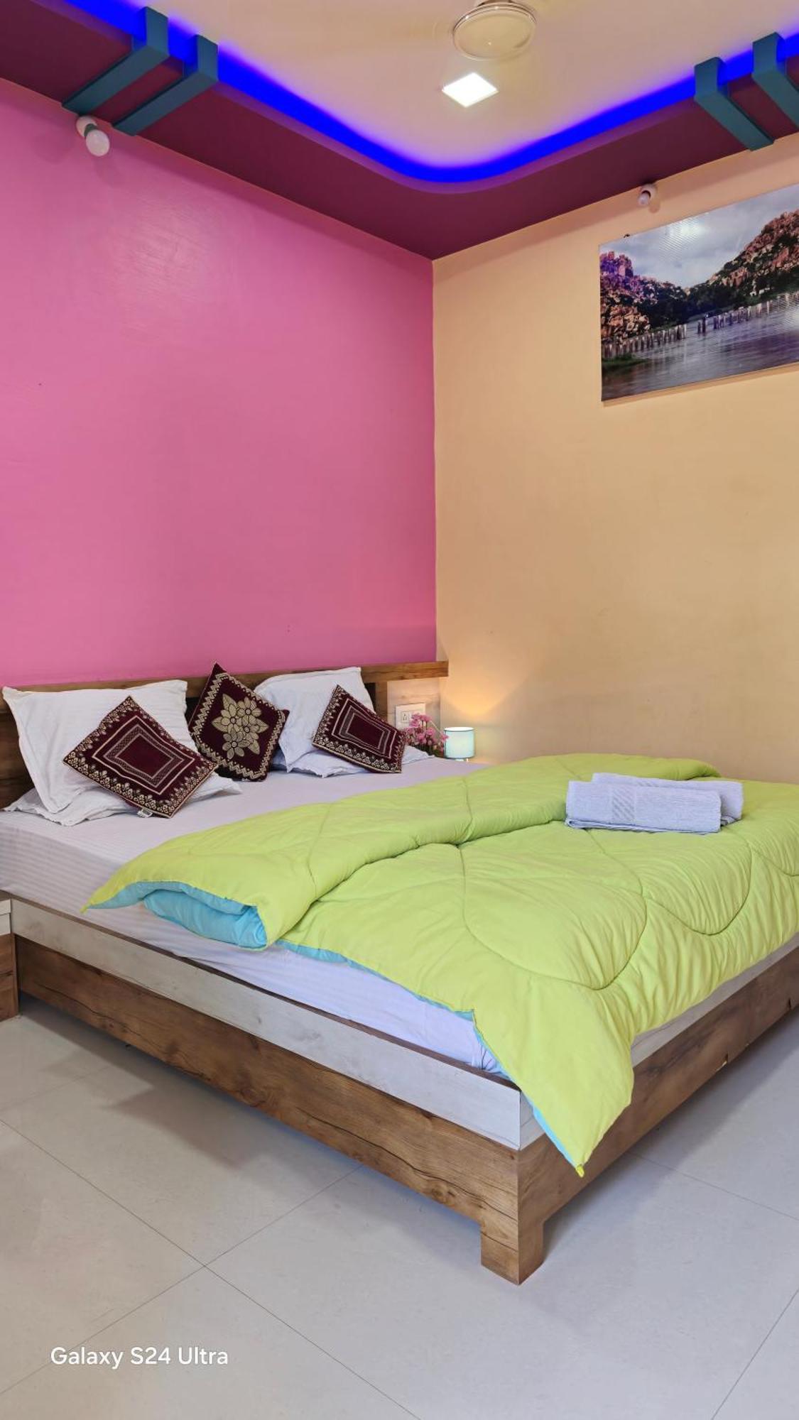 Abhi Homestay Hampi Exteriör bild