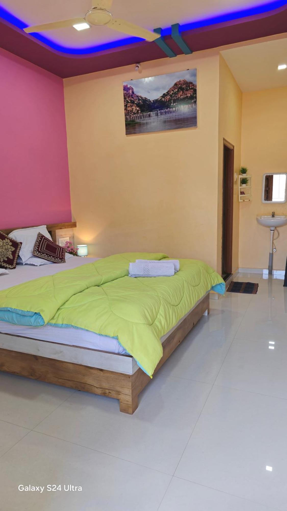 Abhi Homestay Hampi Exteriör bild