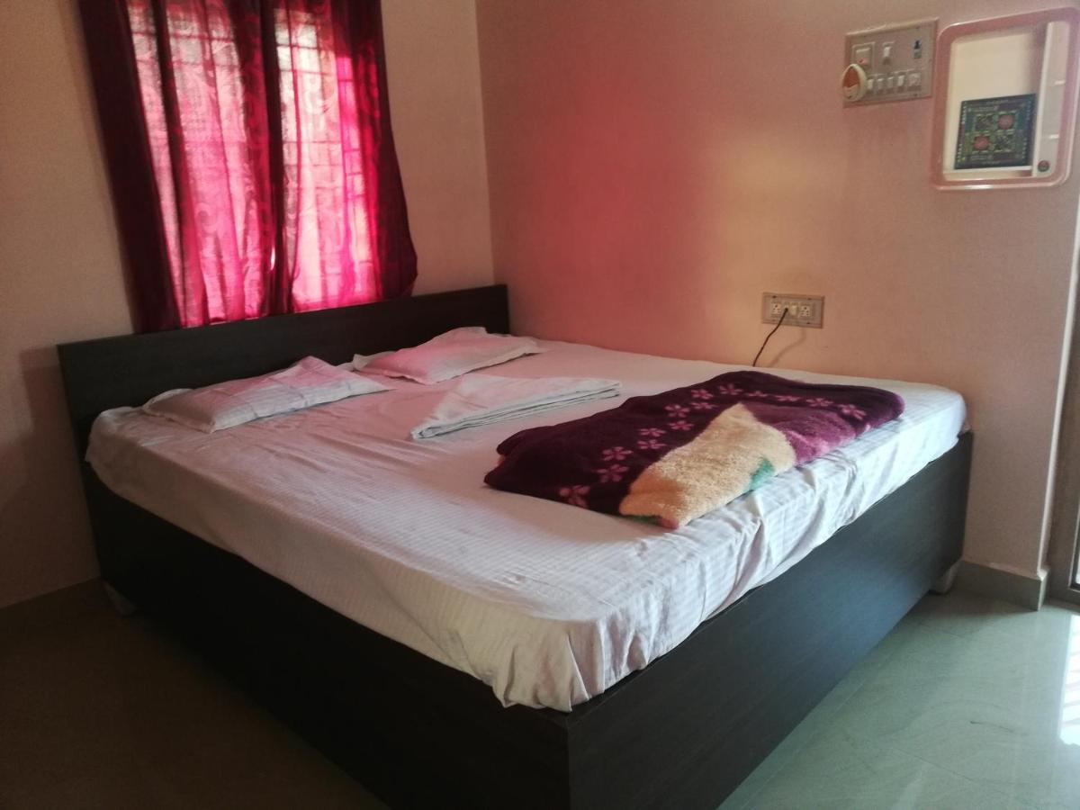 Abhi Homestay Hampi Exteriör bild